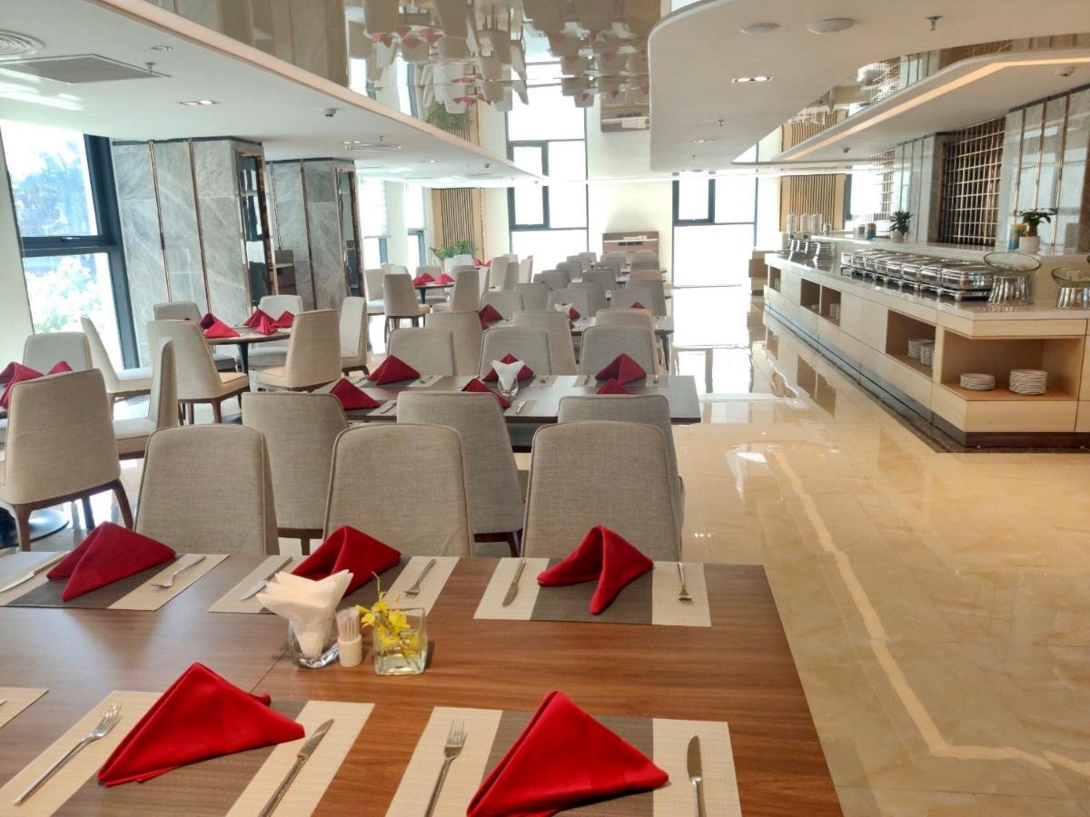 Muong Thanh Luxury Saigon Hotel Ho Chi Minh City Bagian luar foto