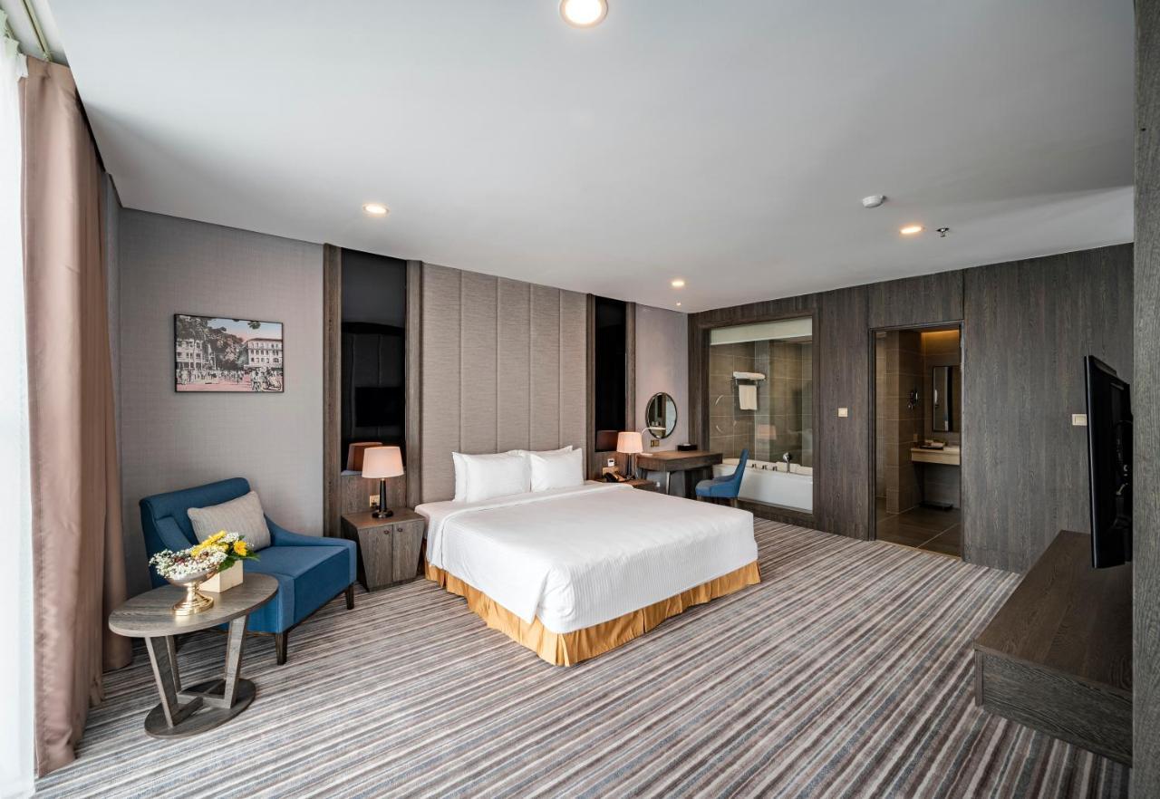 Muong Thanh Luxury Saigon Hotel Ho Chi Minh City Bagian luar foto