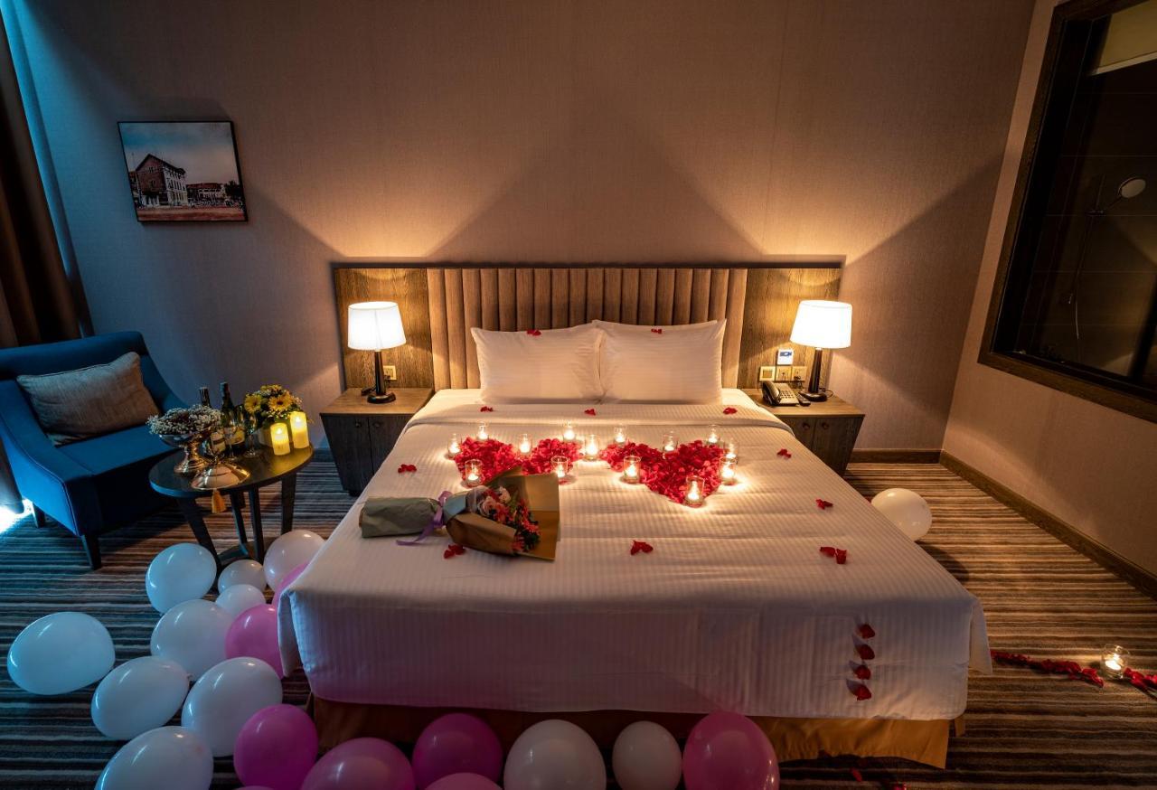 Muong Thanh Luxury Saigon Hotel Ho Chi Minh City Bagian luar foto