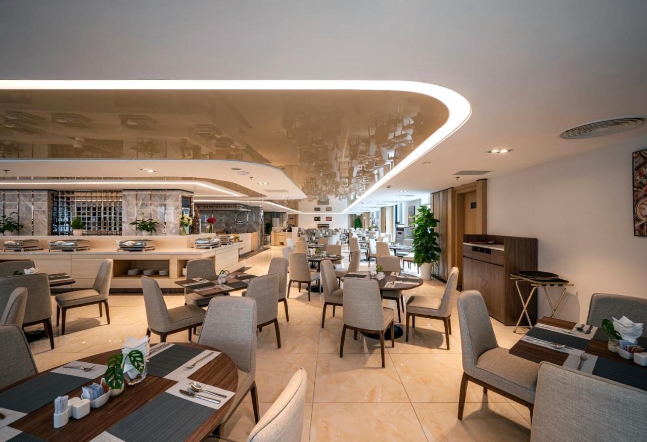 Muong Thanh Luxury Saigon Hotel Ho Chi Minh City Bagian luar foto