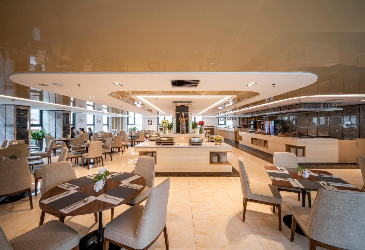 Muong Thanh Luxury Saigon Hotel Ho Chi Minh City Bagian luar foto